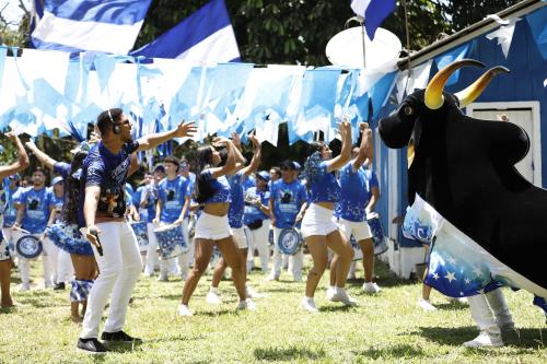 Caprichoso presenteia a Nação Azul com sete toadas da primeira parte do álbum Brinquedo Que Canta Seu Chão