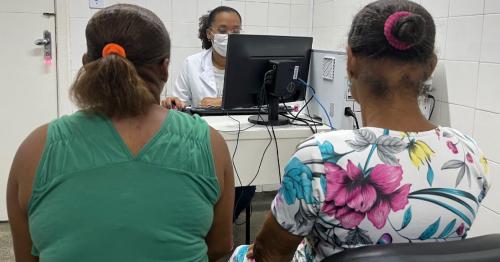 No Mês da Mulher, a vereadora Márcia Baranda destaca a importância da lei de segurança feminina em consultas e exames em Parintins