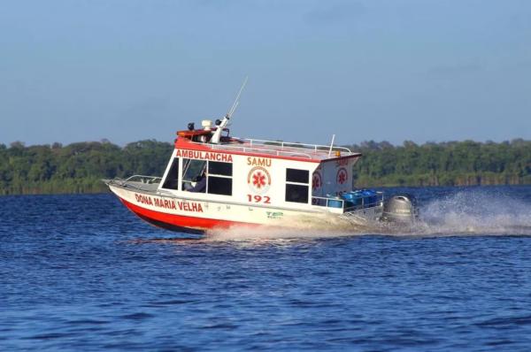 Vereadora Márcia Baranda solicita ambulancha para comunidades das regiões Leste e Sudeste da zona rural de Parintins