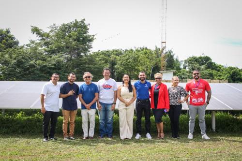 Rádio Clube de Parintins se torna a primeira emissora do Amazonas a operar com energia solar