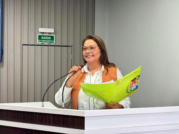 Vereadora Márcia Baranda solicita cumprimento da Lei que institui a Tarifa Social de Água e Esgoto em Parintins