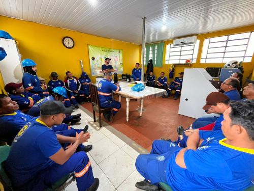 Prefeitura de Parintins reforça atenção a Segurança no Trabalho em capacitação aos servidores do SAAE