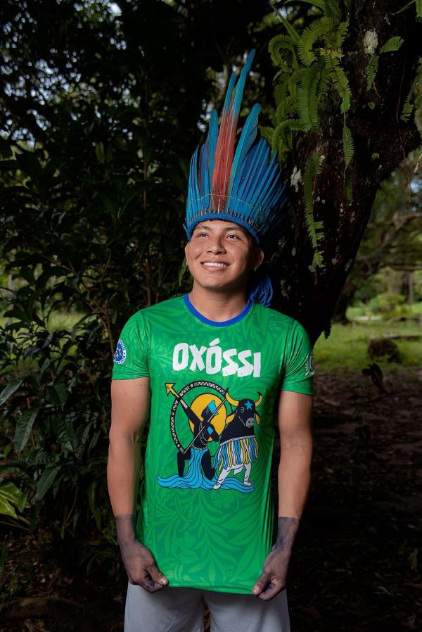 Caprichoso veste seu chão: novas camisas oficiais celebram territórios, orixás e a diversidade azulada de Parintins