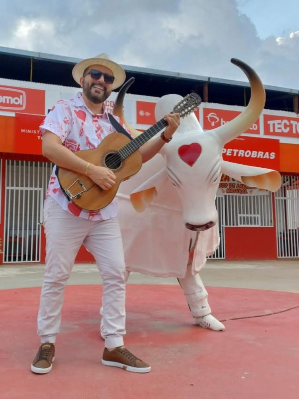 Fábio Cardoso propõe Medalha Jair Mendes a Enéas Dias e criação do programa 'Conhecer para Respeitar'