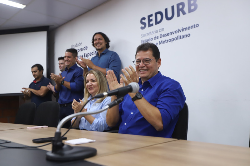 Servidores da Sedurb e UGPE homenageam o secretário Marcellus Campêlo pelos 10 anos à frente da pasta