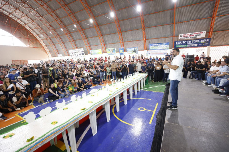 Em Rio Preto da Eva, governador Wilson Lima entrega obra de contenção e vistoria reforma do hospital no aniversário de 44 anos do município