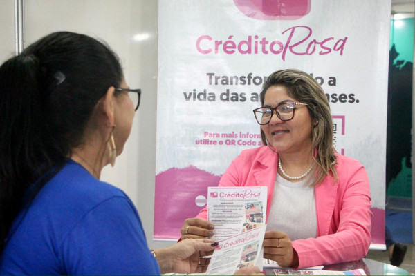 Vereadora Márcia Baranda solicita o retorno do Programa Crédito Rosa em Parintins