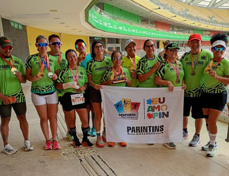 Grupo Desporto Parintins no pódio da Maratona Internacional de Manaus