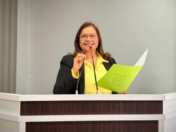 Vereadora Márcia Baranda propõe criação de Programa Municipal de Reforço Escolar para alunos do ensino fundamental