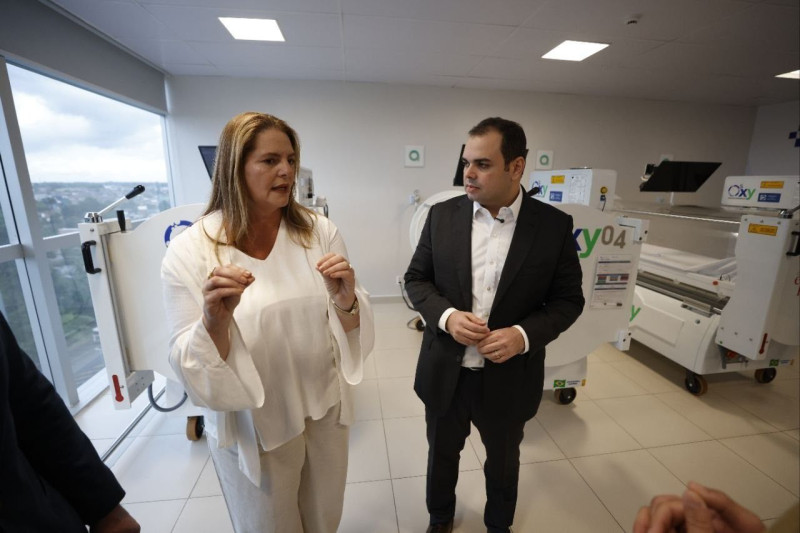 Governador interino Roberto Cidade inaugura cinco câmaras hiperbáricas e amplia serviço de alta complexidade no Hospital Delphina Aziz