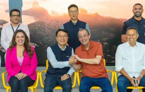 Omar Aziz visita fábrica da Samsung em Manaus e destaca papel da Zona Franca na geração de empregos