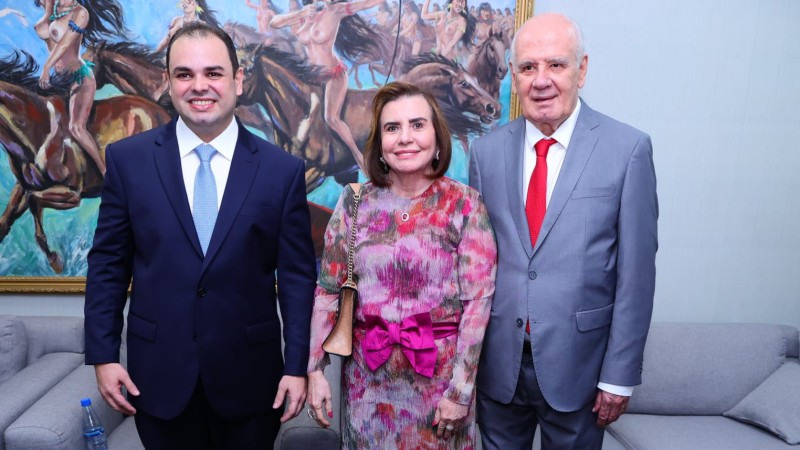 Presidente do TCE-AM prestigia posse do novo governador do Amazonas