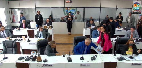 Câmara de Parintins julga contas de ex-prefeitos e decisão exige 9 votos dos vereadores
