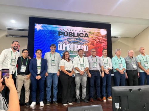 Vereadora Márcia Baranda participa de audiência pública sobre a modernização e ampliação do Bumbódromo