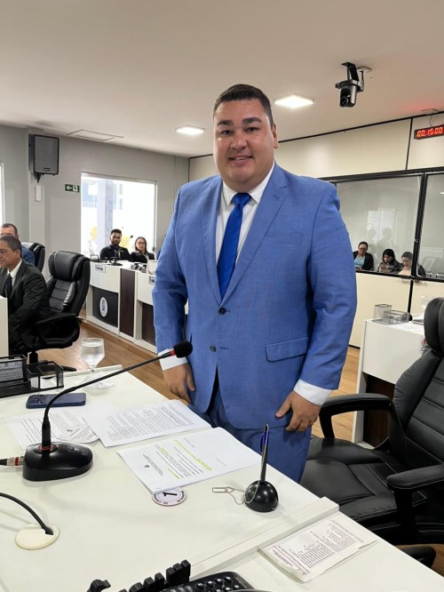 Aprovação no TCE-AM marca gestão histórica de Alex Garcia à frente da Câmara de Parintins