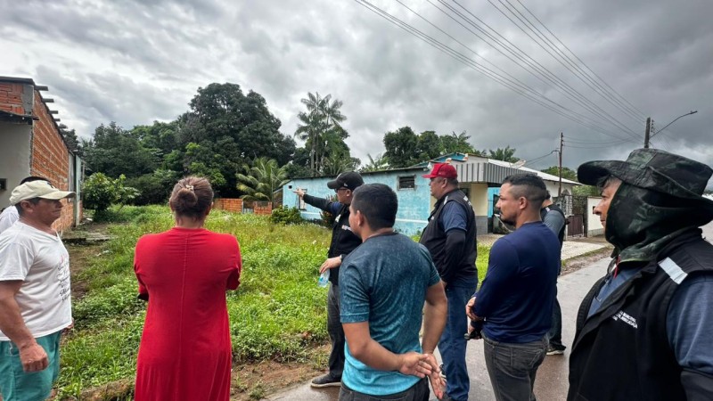 Prefeitura de Parintins leva ação fundiária para moradores da Vila Amazônia
