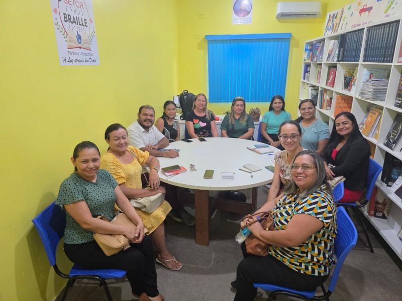 Assistentes sociais do Baixo Amazonas se reúnem em Parintins para fortalecer categoria e discutir desafios da região