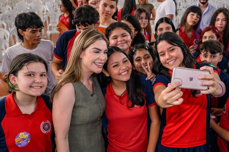 Primeira-dama Thaisa Cidade reforça ações de proteção infantojuvenil nas escolas em evento na zona sul de Manaus
