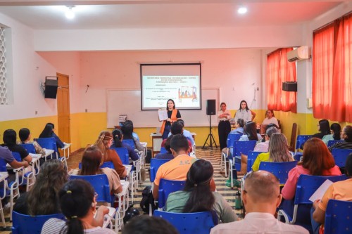 SEMED apresenta Programa PACE e fortalece rede de proteção aos estudantes da rede municipal
