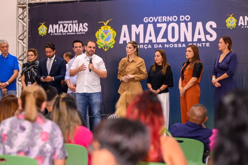 Governador Roberto Cidade entrega 2,1 mil óculos de grau e avança com saúde oftalmológica no estado