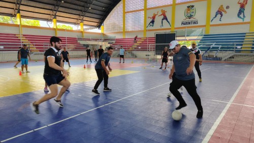 Semed realiza formação de futsal e fortalece o ensino da Educação Física em Parintins