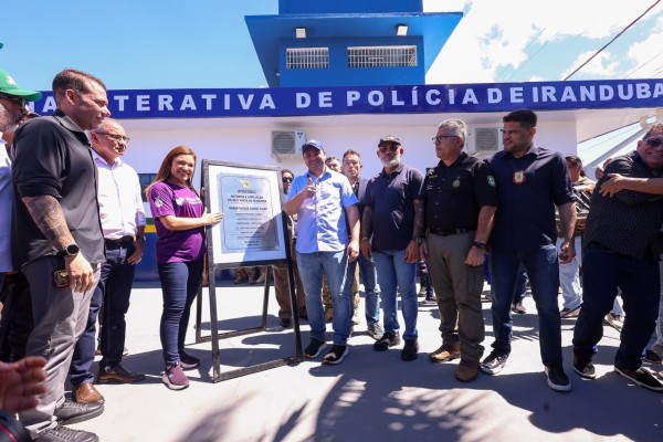 Em Iranduba, governador Roberto Cidade inaugura delegacia revitalizada e ampliada