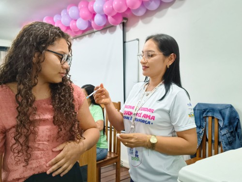 Prefeitura de Parintins alerta população para atualização da vacinação contra Influenza e Covid-19