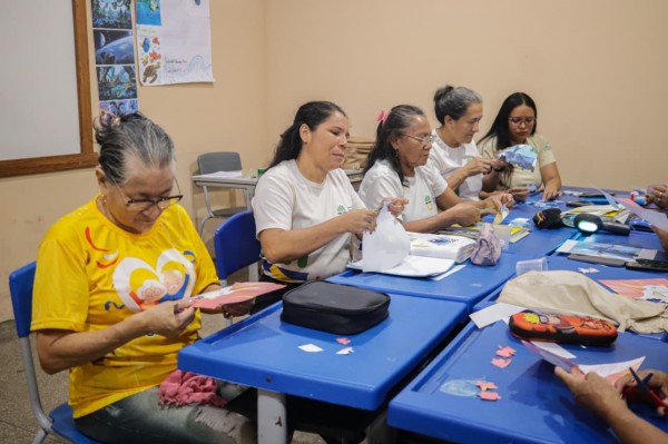 Medalha Paulo Freire: Parintins recebe menção honrosa pelo trabalho desenvolvido na Educação de Jovens, Adultos e Idosos