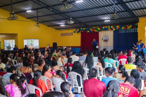 Escola Santa Luzia do Macurany fortalece laços entre família e educação em celebração especial
