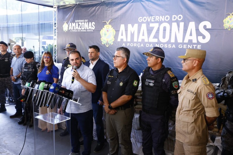 Governo Roberto Cidade apresenta resultados da operação Segurança Presente que apreendeu mais de duas toneladas de drogas em Coari