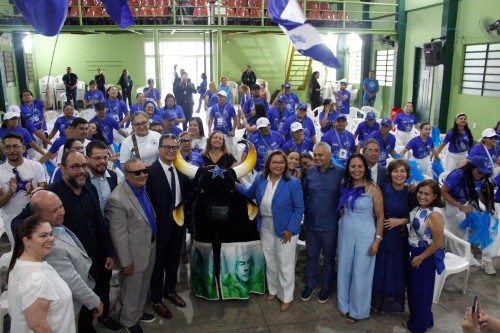 Movimento Marujada recebe Medalha Jair Mendes pelos 38 anos de contribuição à cultura parintinense em homenagem proposta por Márcia Baranda