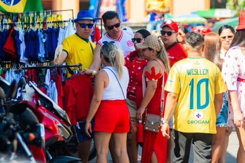 Prefeitura de Parintins paga servidores e injeta R$ 15,6 milhões na economia às vésperas do Festival