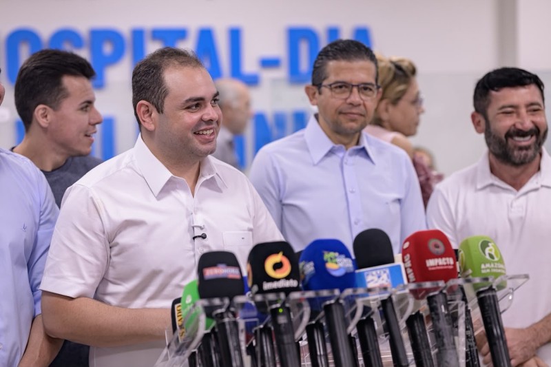 Governador Roberto Cidade entrega novo Hospital-Dia e Policlínica do Complexo Hospitalar Sul