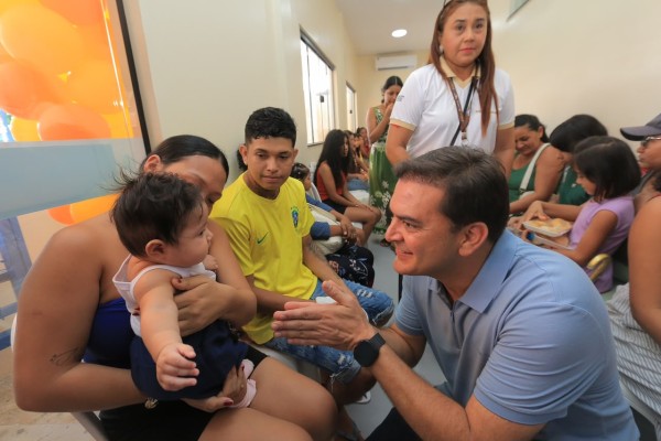 “Mateus Assayag é um prefeito de bairro”, declara moradora ao definir atuação de quem já entregou 49 obras em Parintins