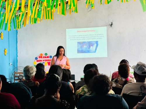 Protocolo Brasil Sem Fome fortalece segurança alimentar com palestra para famílias em Parintins