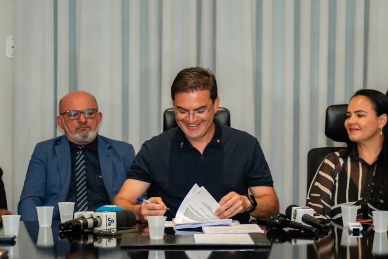 Novos investimentos ampliam infraestrutura e fortalecem serviços públicos em Parintins com aporte de R$ 80 milhões dos senadores Omar Aziz e Eduardo Braga