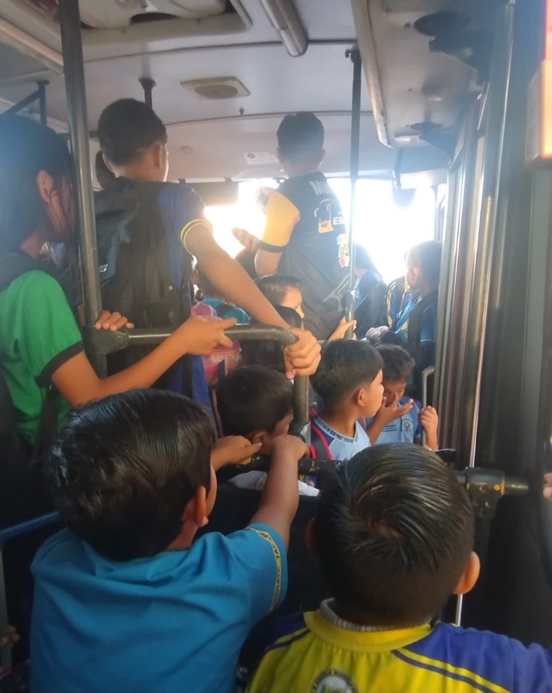Superlotação no transporte escolar: Márcia Baranda cobra providências para garantir segurança dos estudantes