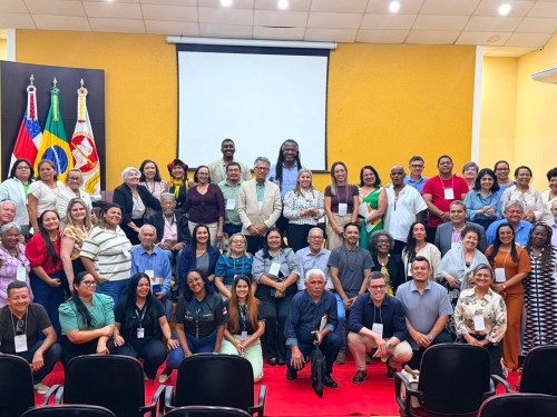 Parintins participa de reunião histórica do Conselho Nacional dos Direitos da Pessoa Idosa no Amazonas