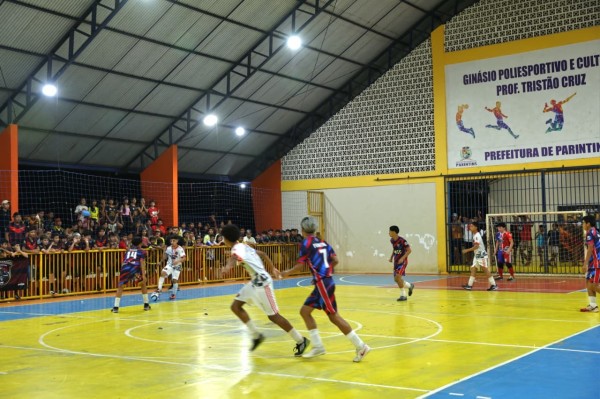 2ª Copa Fênix Sub-15 e Sub-17 inicia reunindo 31 equipes, desfiles de rainhas e quatro jogos