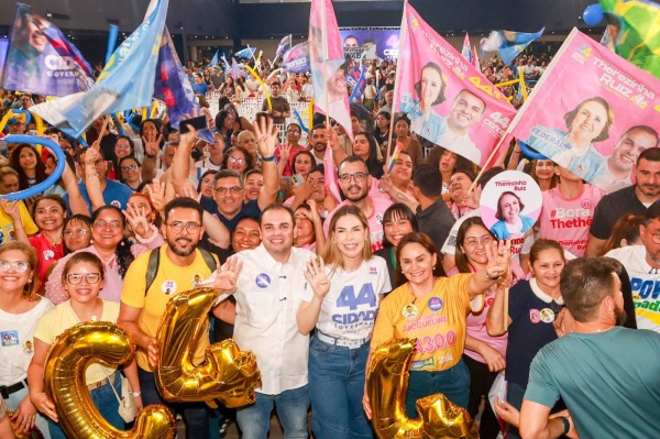 Durante encontro com educadores, Roberto Cidade afirma que irá construir o Hospital Universitário da UEA