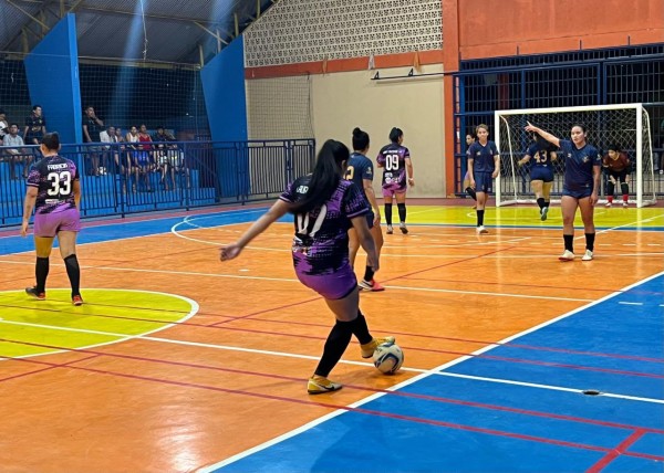 Furacão vence nos pênaltis e Atlético Puma goleia na semifinal da 1ª Copa Nelson Brasil de Futsal Feminino