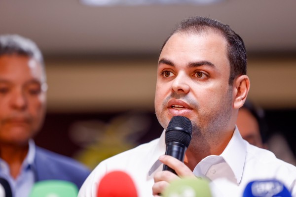 Roberto Cidade promete “virar a chave” do governo e cortar contratos a partir de 2027