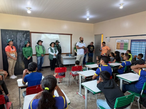 Prefeitura reforça conscientização sobre preservação das praias durante período de vazante em Parintins