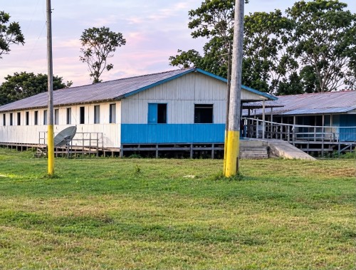 Escola Municipal Tiradentes: Vereadora Márcia Baranda reforça pedido por melhorias na ventilação