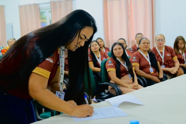 Prefeitura de Parintins empossa colegiado do CMAS para o biênio 2026/2028