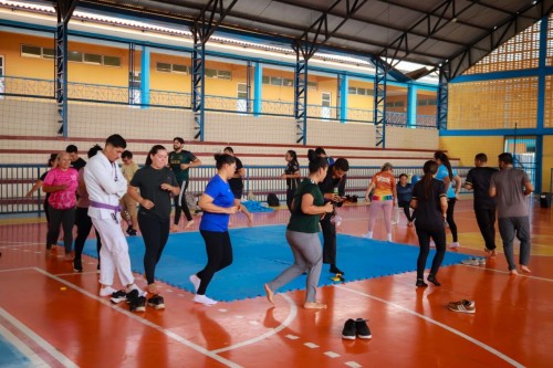 SEMED promove formação para professores de Educação Física com foco no ensino das lutas