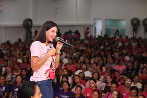 Mayra Dias mobiliza mais de mil mulheres em grande demonstração de força política em Parintins
