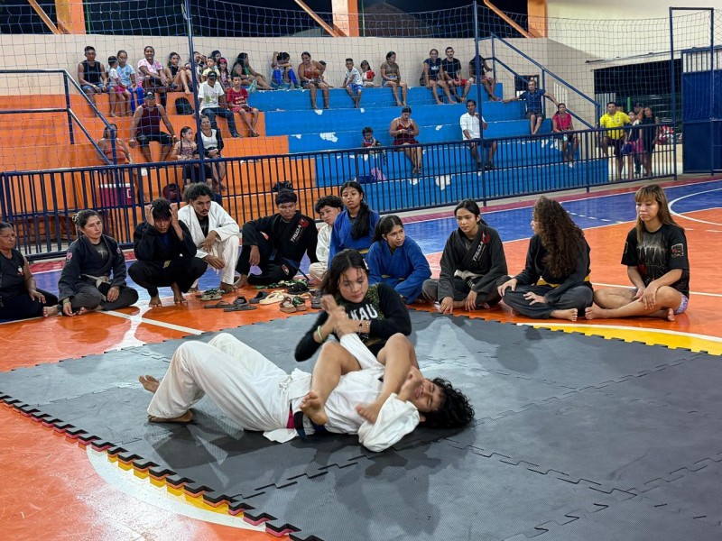 Com 30 mulheres no tatame, CT Kakau Jiu-Jitsu transforma vidas de crianças e jovens em Vila Amazônia