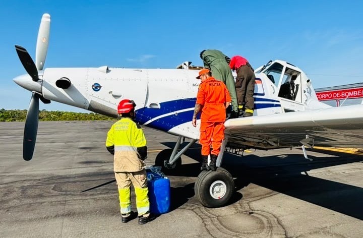 Prefeitura de Parintins participa de força-tarefa do Corpo de Bombeiros para combater incêndios florestais