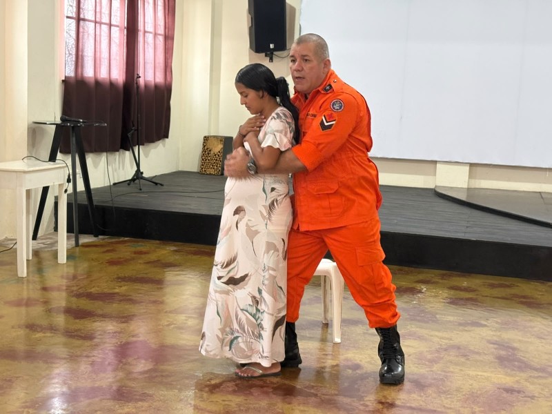 Casai Parintins e Bombeiros capacitam gestantes para salvar vidas em emergências por engasgo